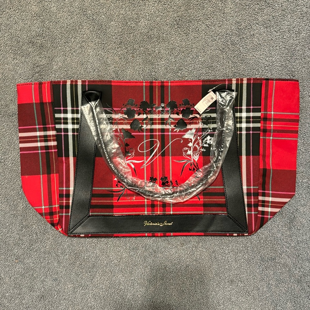 NWT Victoria’s Secret tote bag